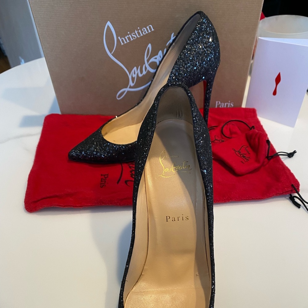 COPY - Christian Louboutin’s size 38, fits like a 7 1/2. Not for white feet.